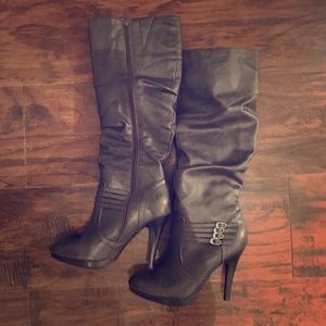 Kelly & Katie knee boots